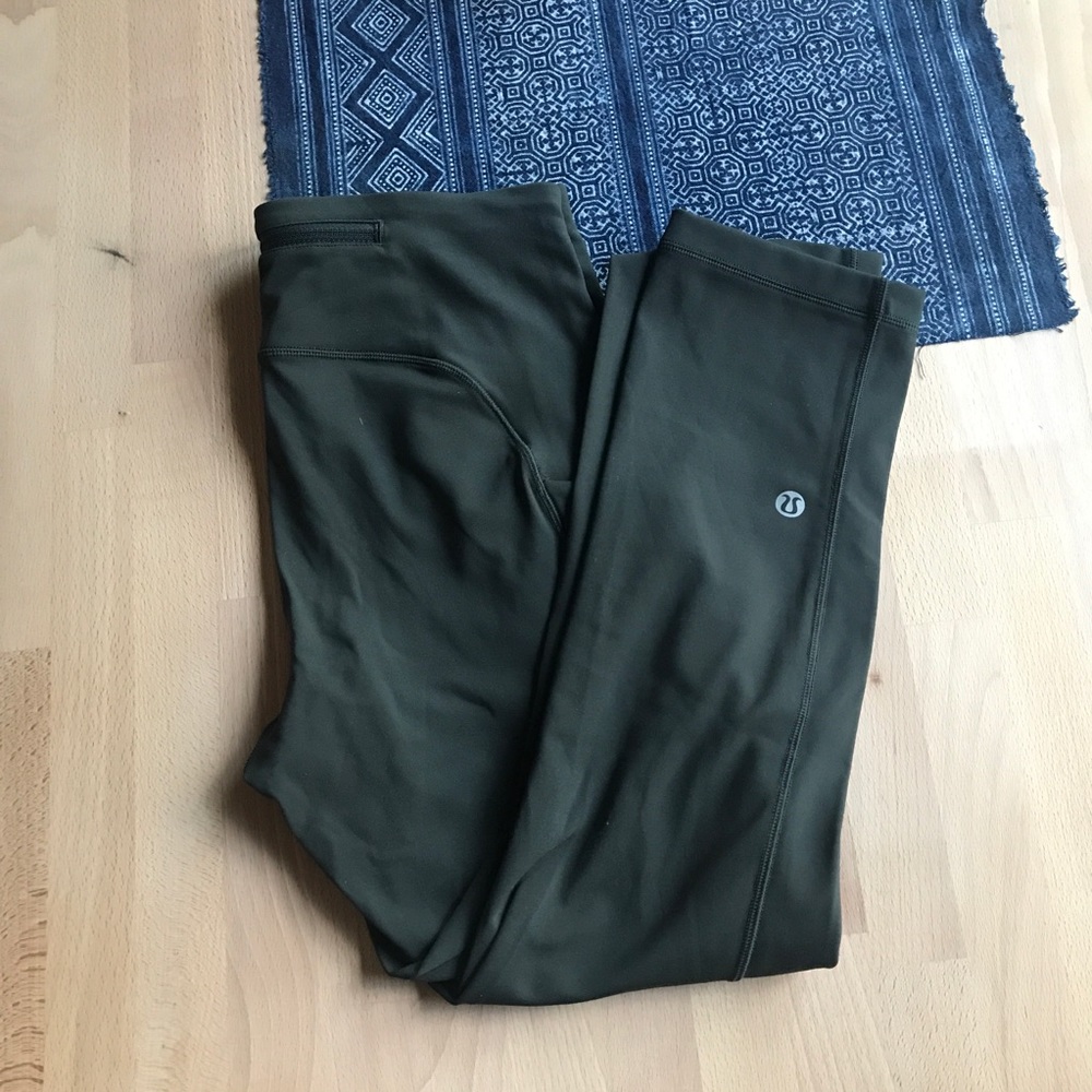 Lululemon Speed Up Crop Sz 4 Dark Olive